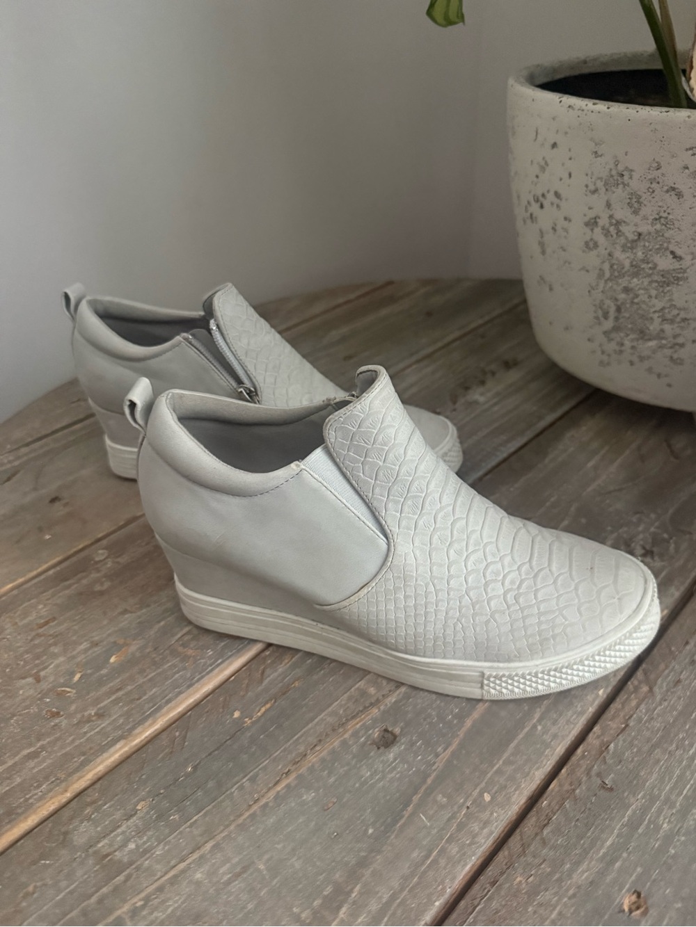 Steve Madden Light Gray Wedge Slip-On Booties